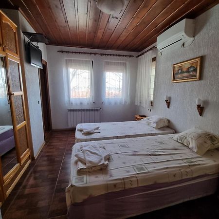 Къща За Гости Билдникс Malko Tŭrnovo Buitenkant foto