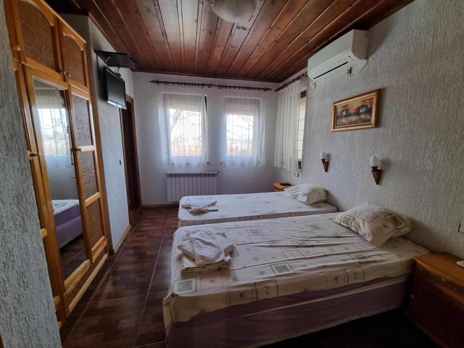 Къща За Гости Билдникс Malko Tŭrnovo Buitenkant foto